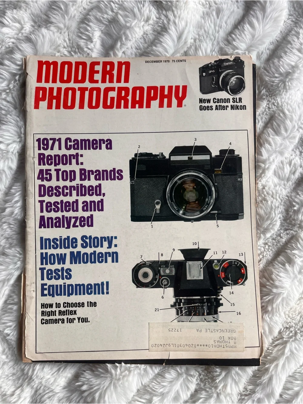 Modern Photography Magazine - 1970 December Issue (Black/White)